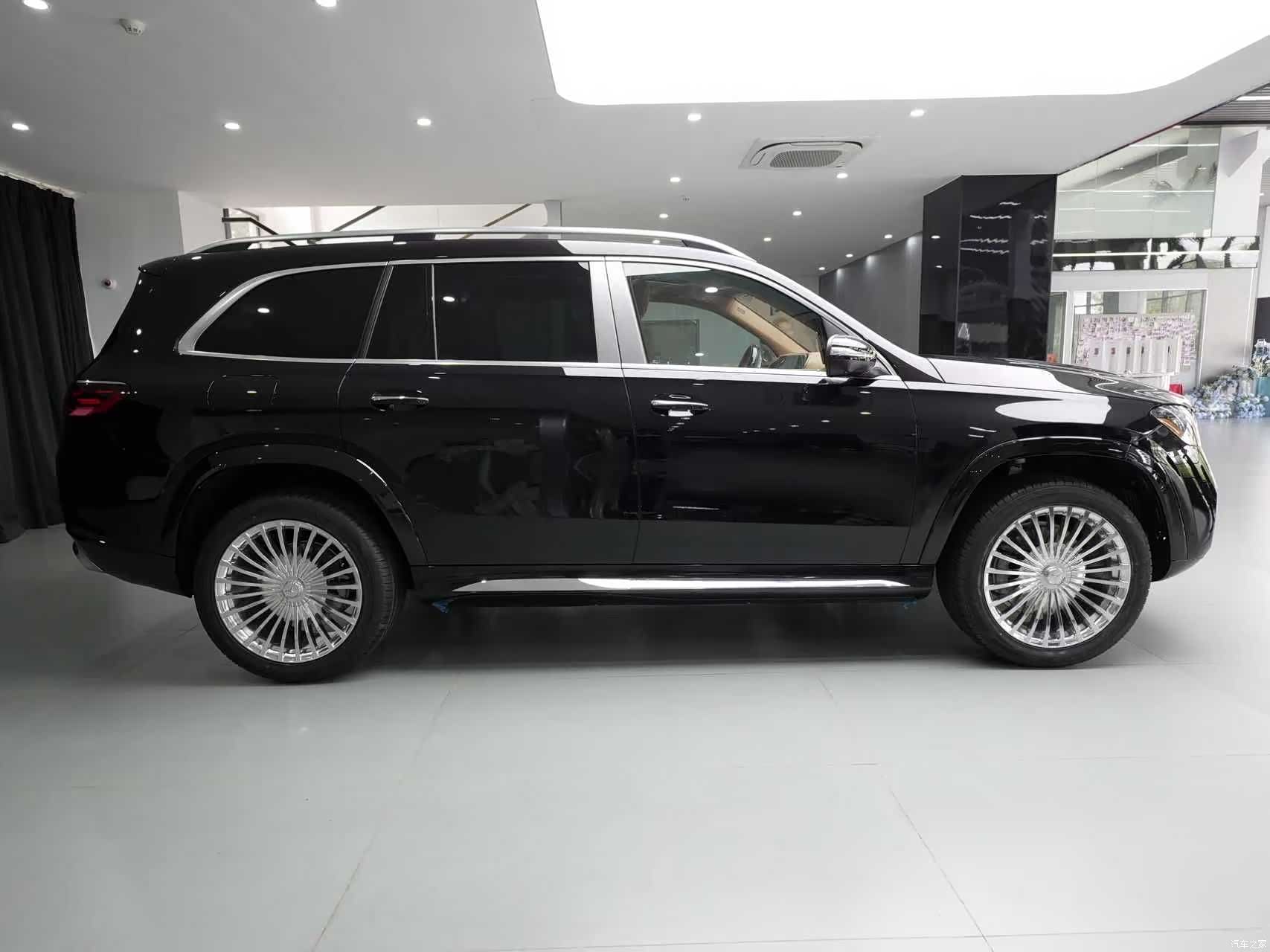 Maybach GLS, 2025 16