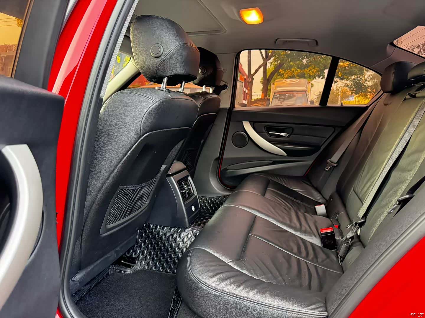BMW 3 Series, 2013 6
