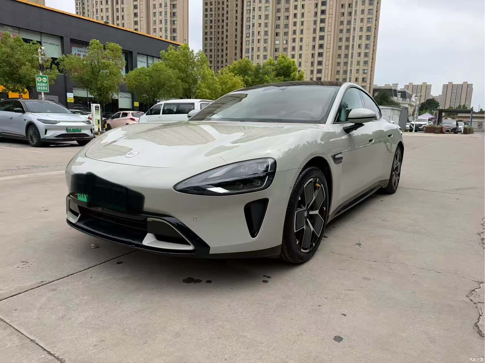 Xiaomi SU7, 2025 1