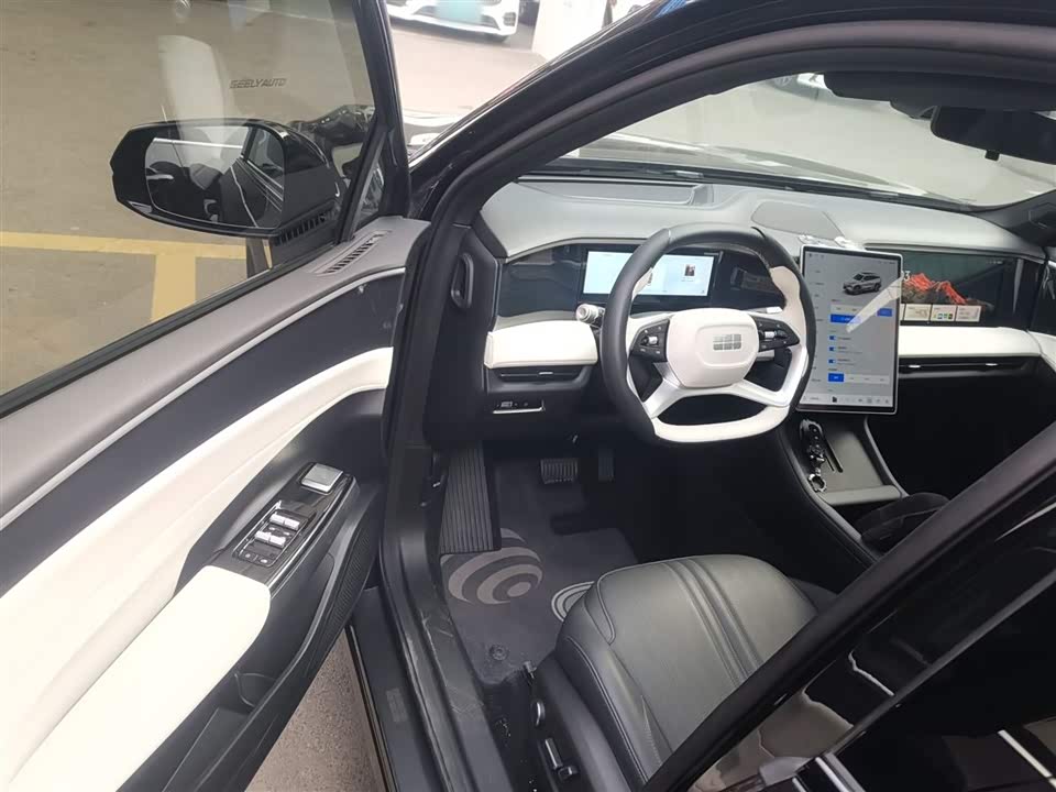 Geely Galaxy Galaxy L7