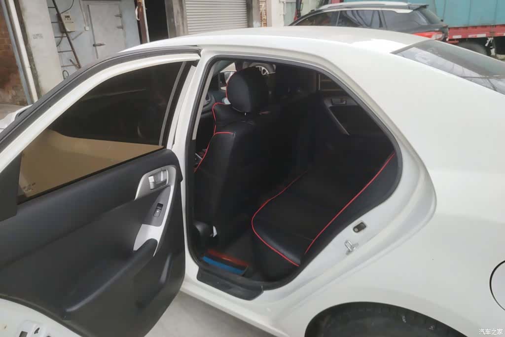 Kia GL, 2015 11