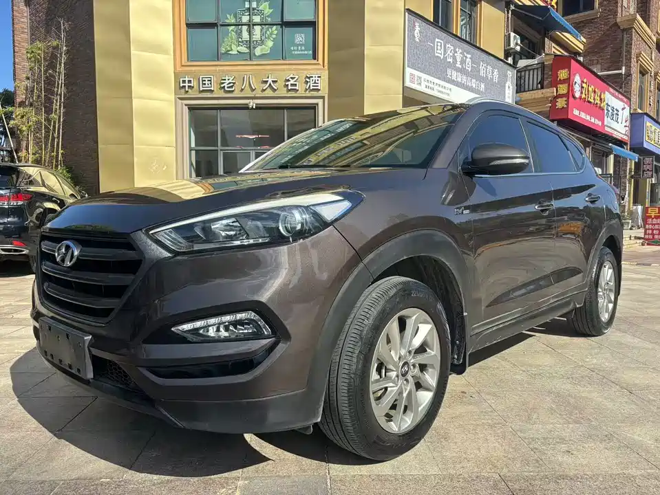 Hyundai Tucson