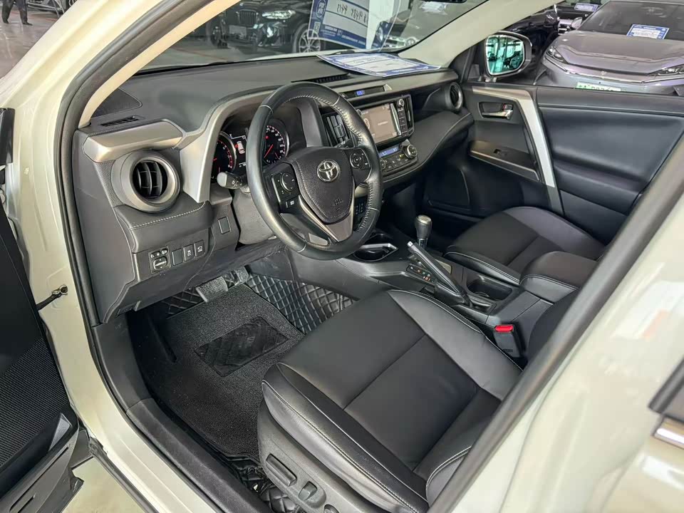 Toyota RAV4 Rongfang