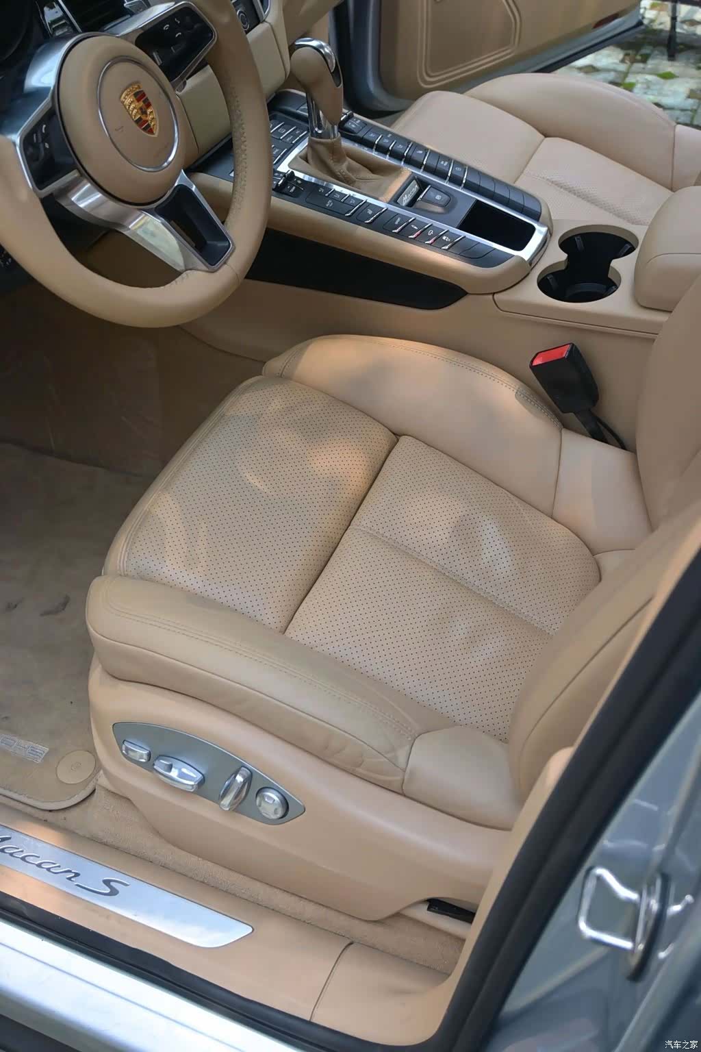 Porsche Macan, 2015 10
