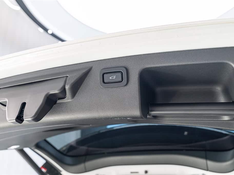 Land Rover Discover sports