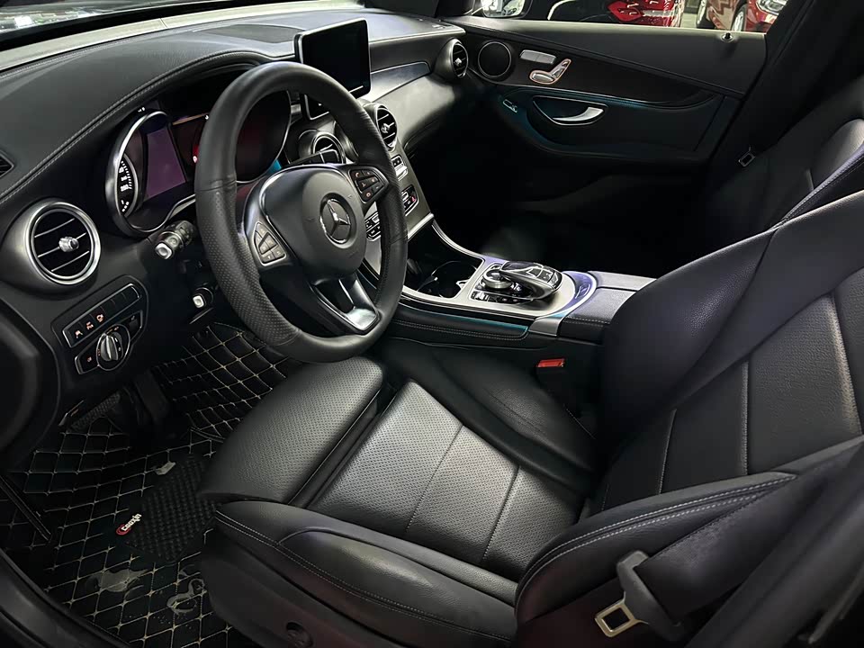 Mercedes-Benz GLC Mercedes-Benz GLC
