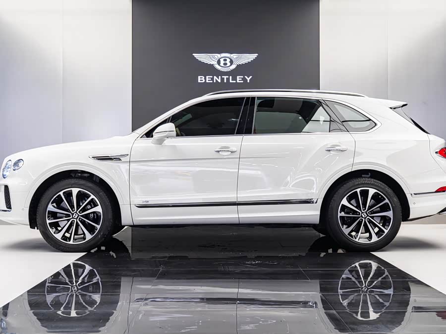 Bentley Bentayga 2021, фото 13