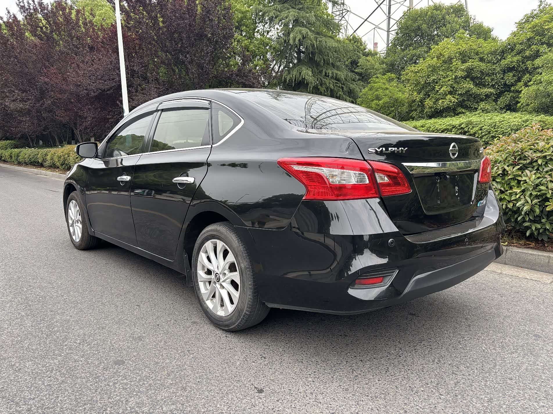 Nissan Sylphy, 2017 все фото