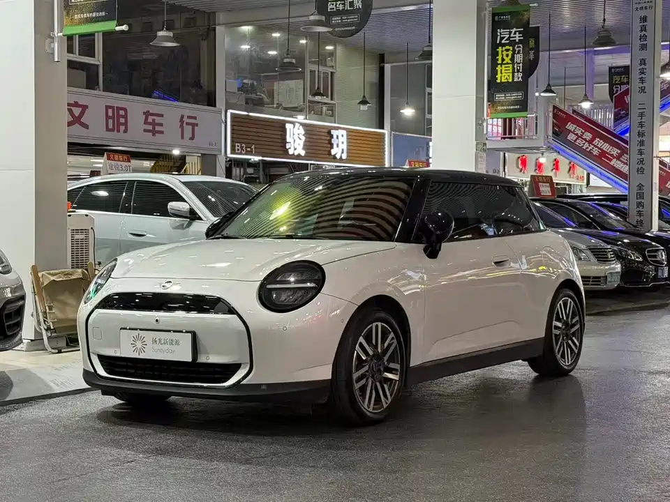 MINI Electric COOPER