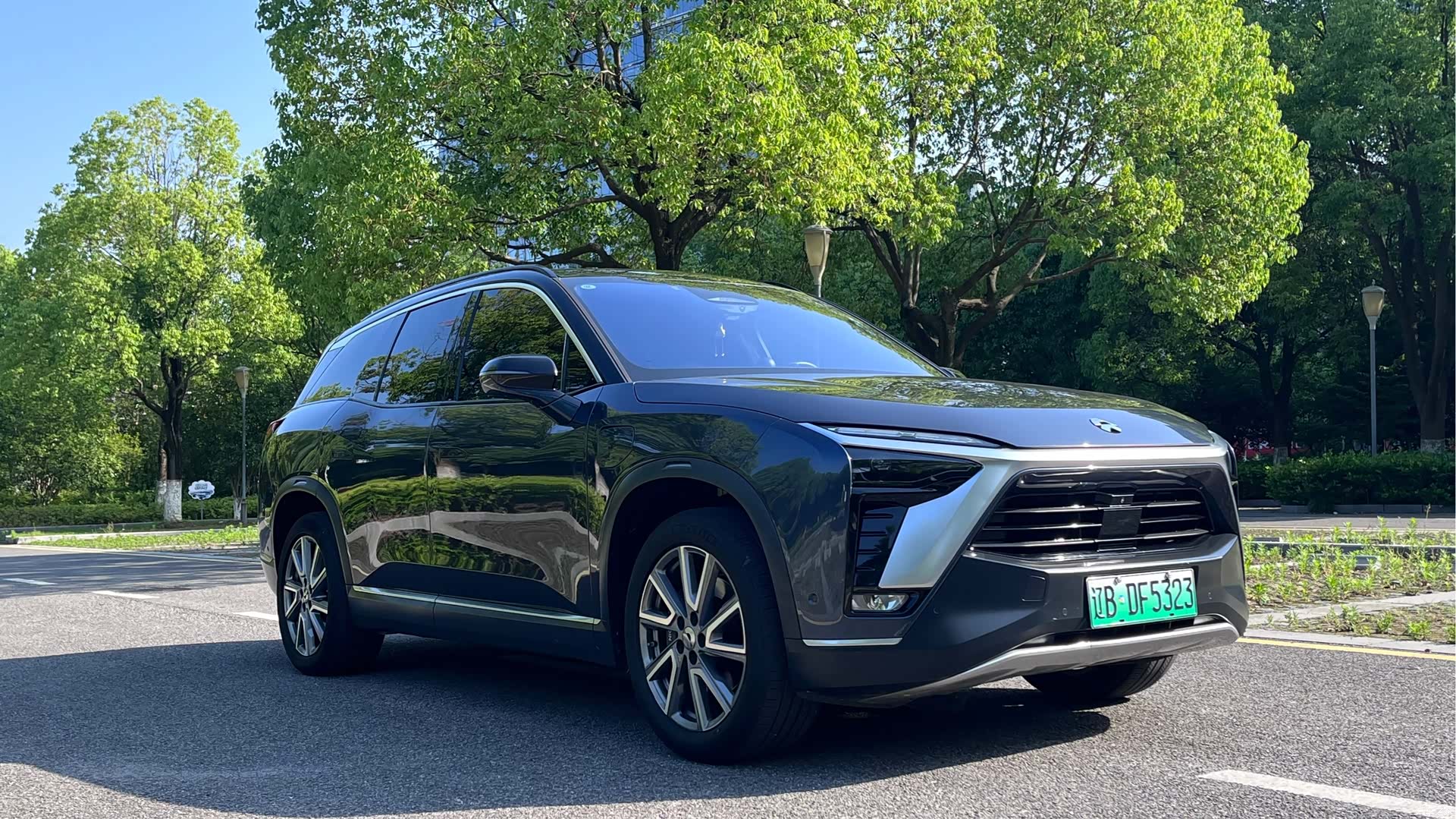 NIO ES8, 2022 3