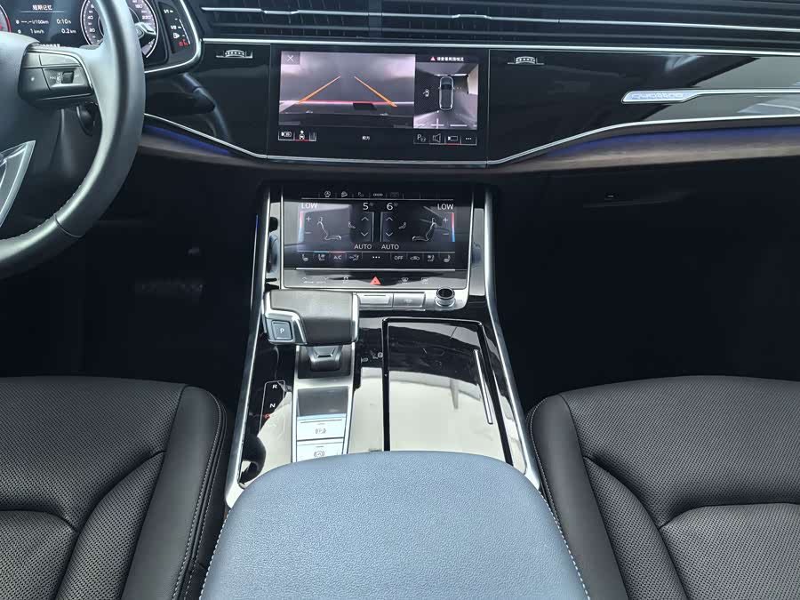 Audi Q7 2025, фото 9