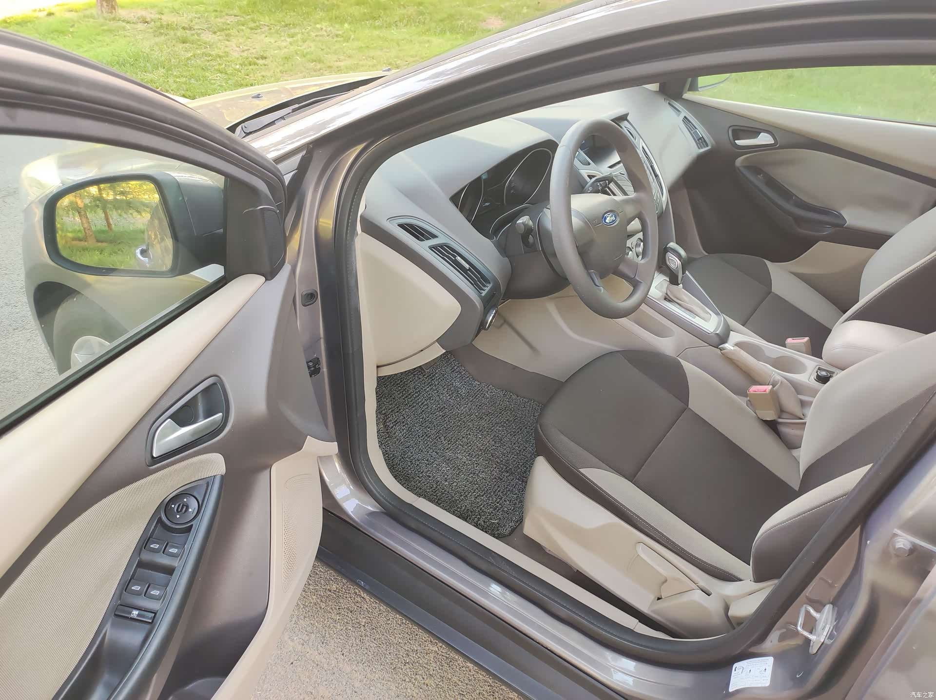 Ford Focus, 2013 4
