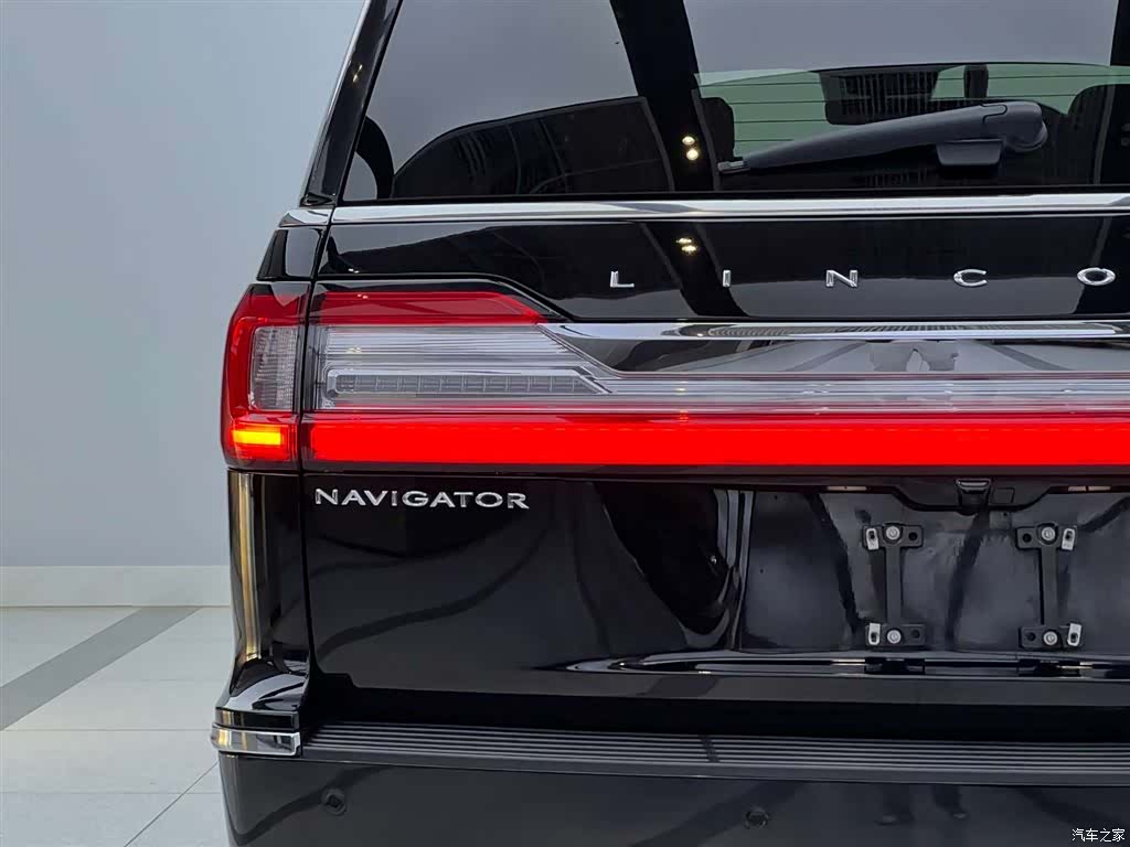 Lincoln Navigator, 2019 10