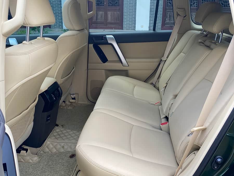 Toyota Prado 2017, фото 13