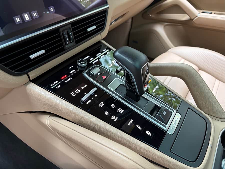 Porsche Cayenne 2019, фото 13