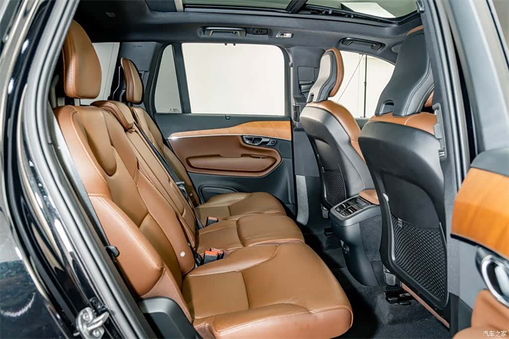Volvo XC90, 2022 21