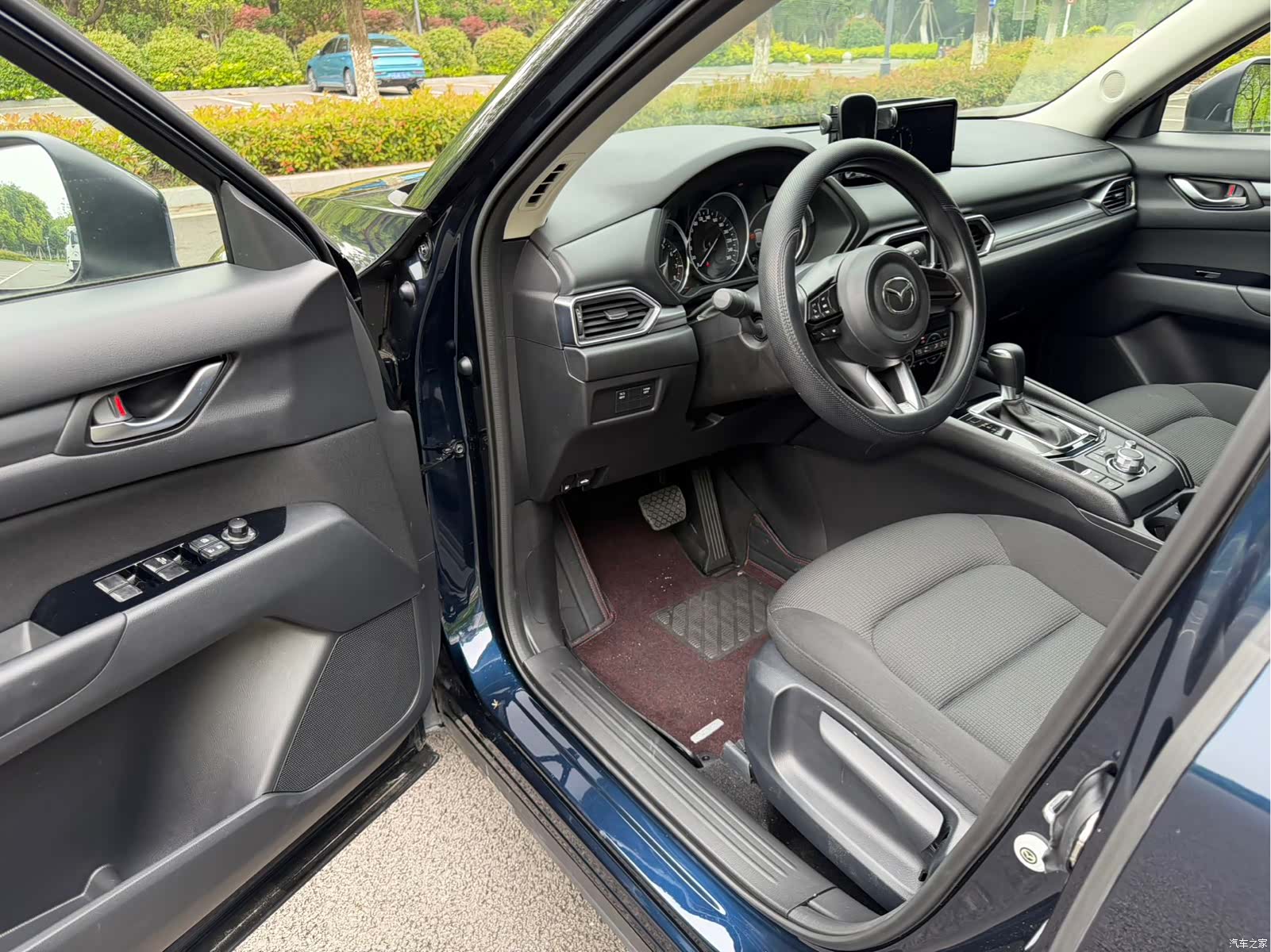 Mazda CX-5, 2025 10