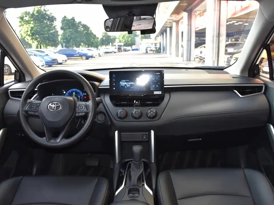 Toyota Corolla Sharp amplifier