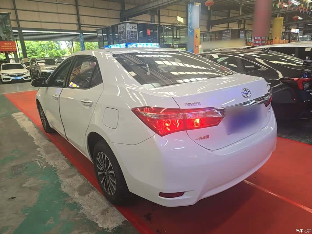 Toyota Corolla, 2018 все фото