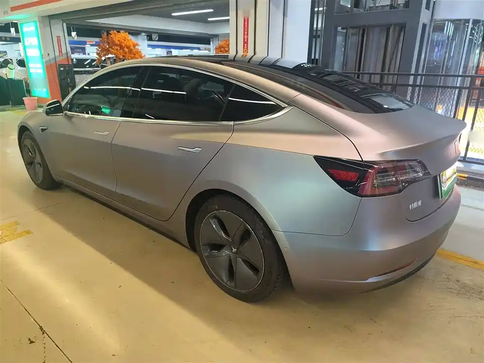 Tesla Model 3 Tesla Model 3