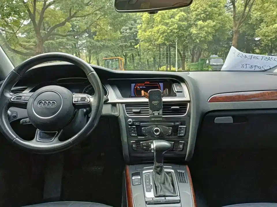 Audi A4L