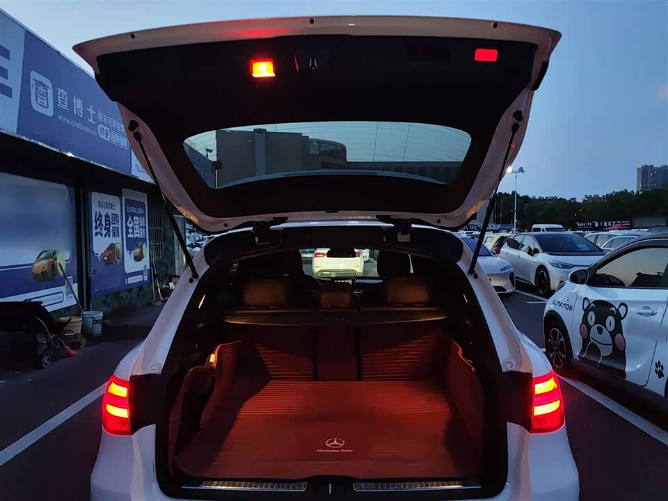 Mercedes-Benz GLC Mercedes-Benz GLC