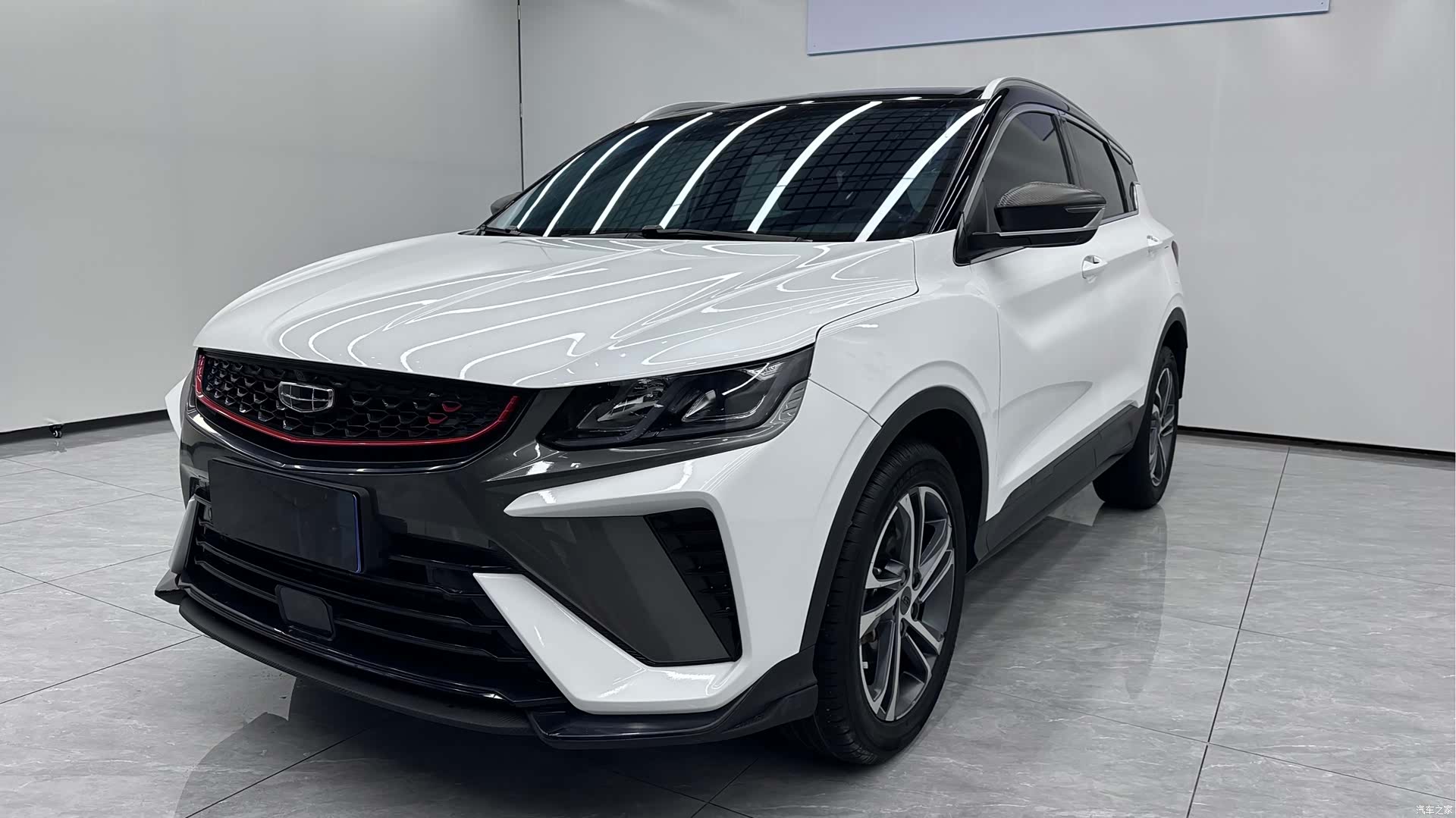 Geely Coolray, 2022 1