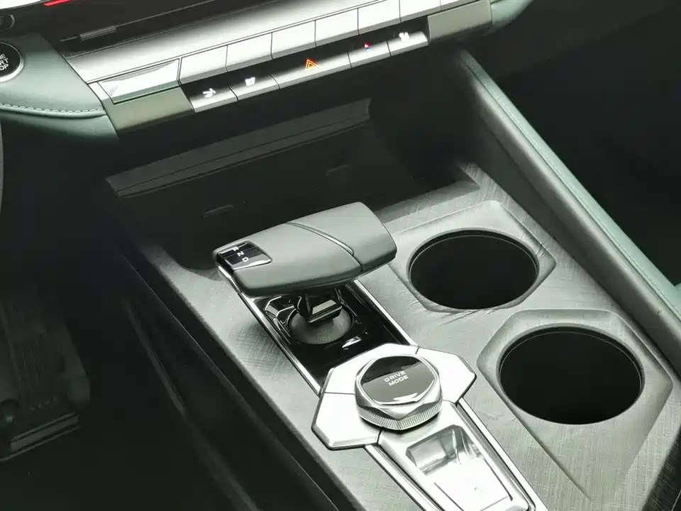 Changan UNI-V Smart iDD