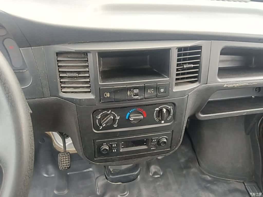 Wuling VI, 2023 13