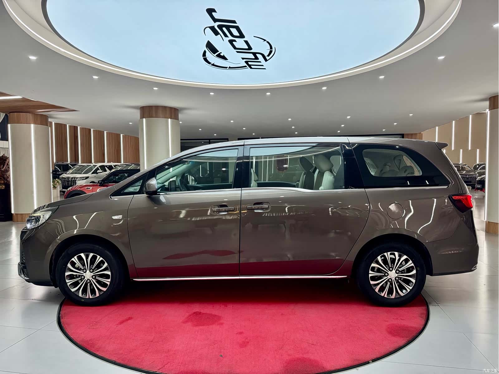 Buick GL8, 2024 8
