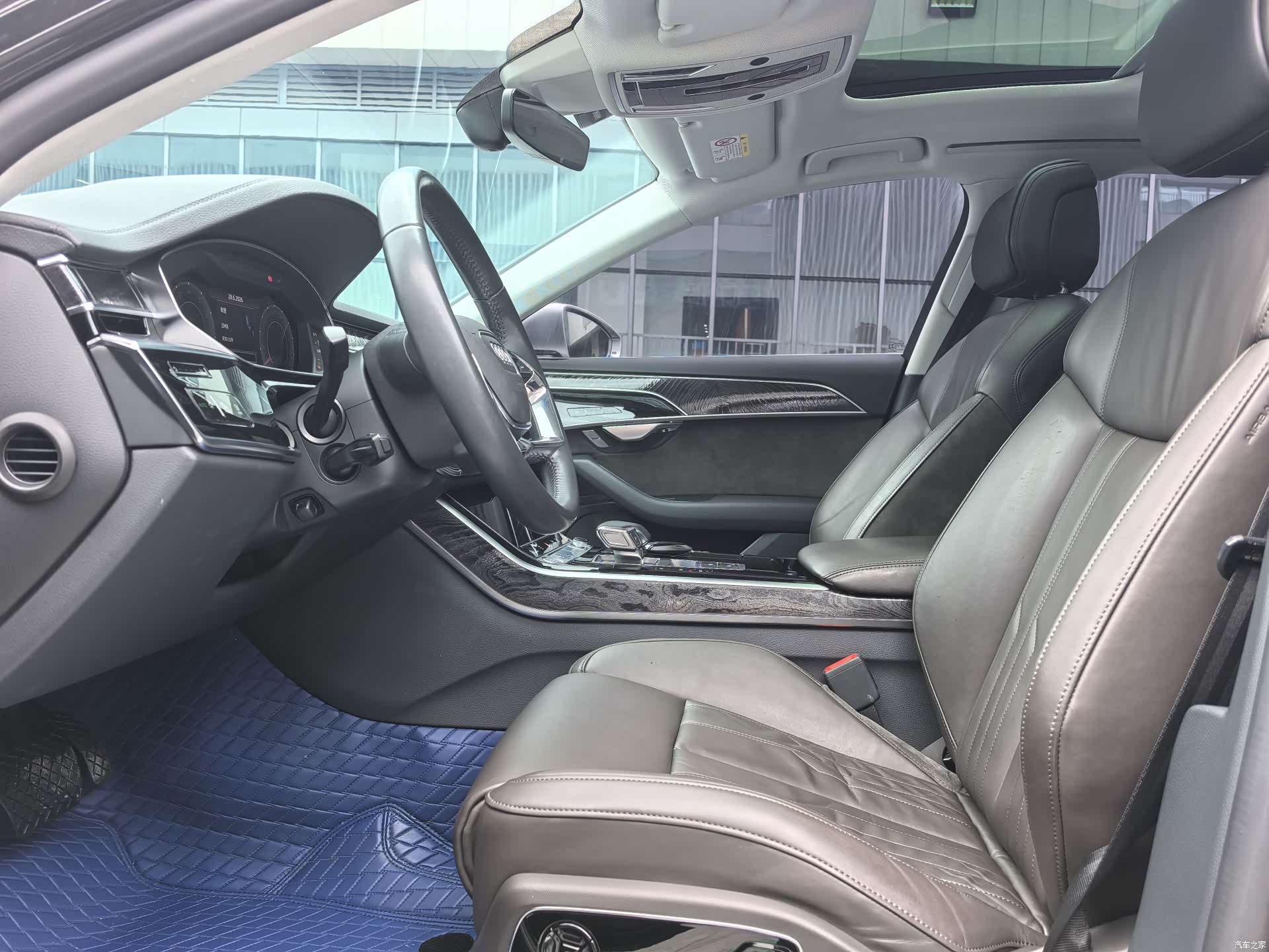 Audi A8L, 2019 все фото