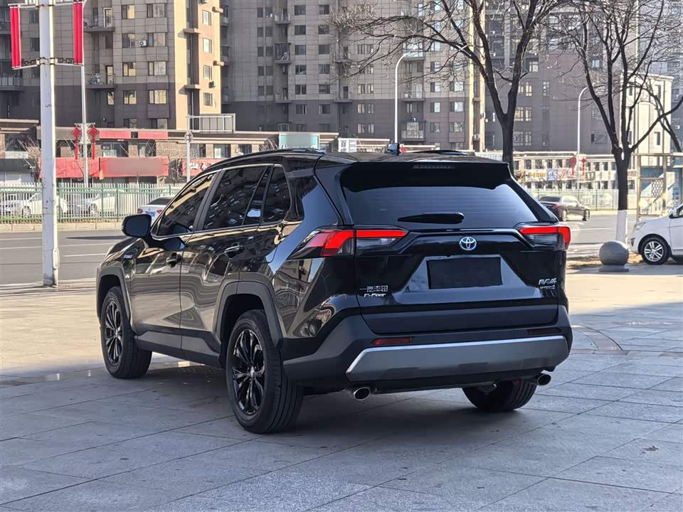 Toyota RAV4 Rongfang