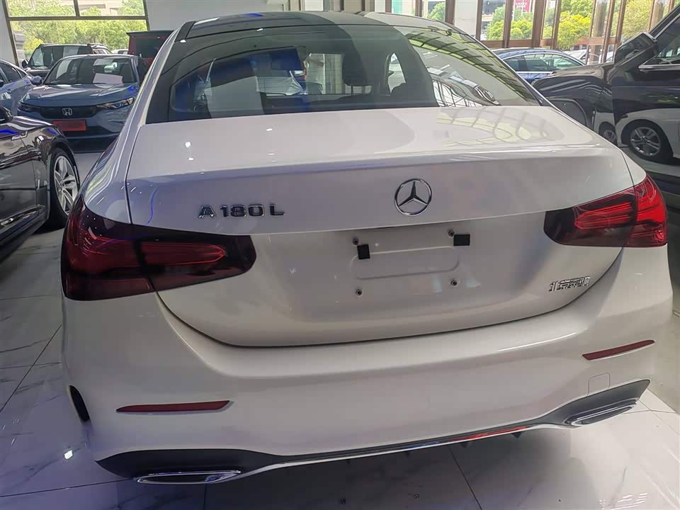 Mercedes-Benz Class A Mercedes-Benz Class A