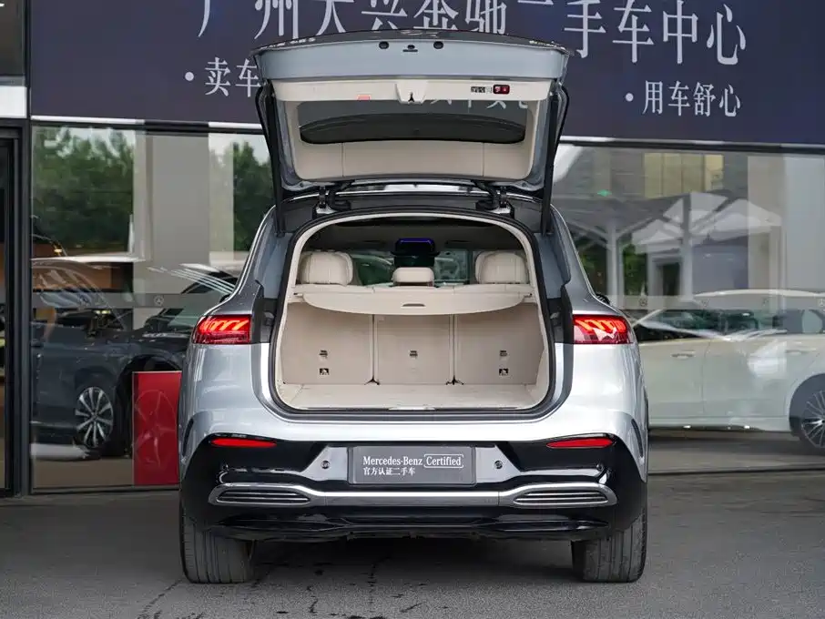 Mercedes-Benz EQS SUV