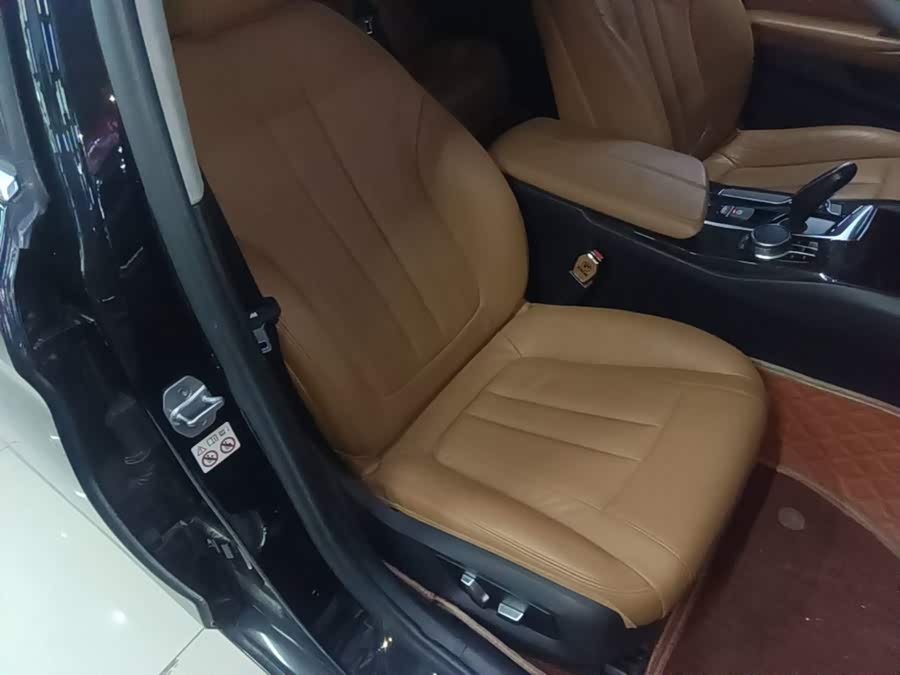 BMW 5 Series 2018, фото 24