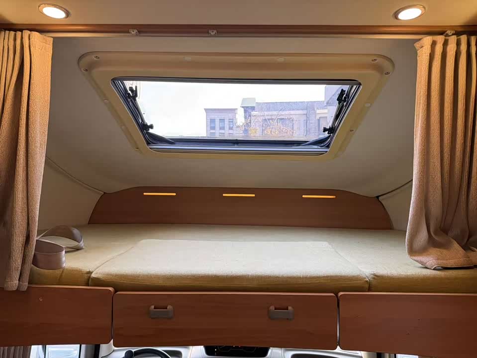 MAXUS SAIC MAXUS V80 RV