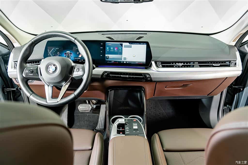 BMW X2, 2025 12