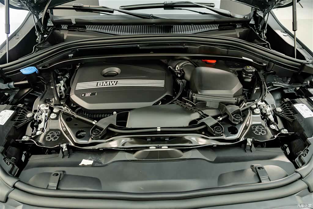 BMW X2, 2025 24