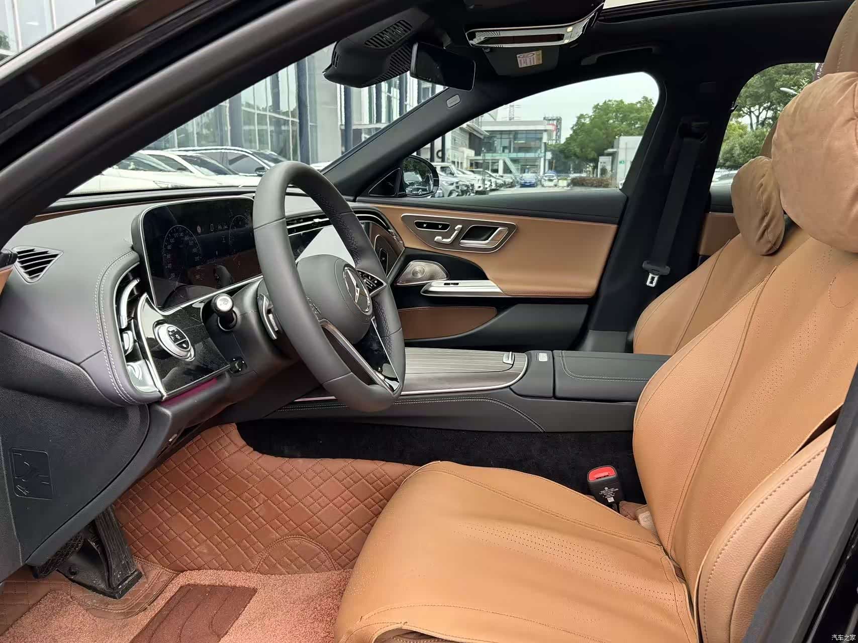 Mercedes-Benz E-Class, 2025 10