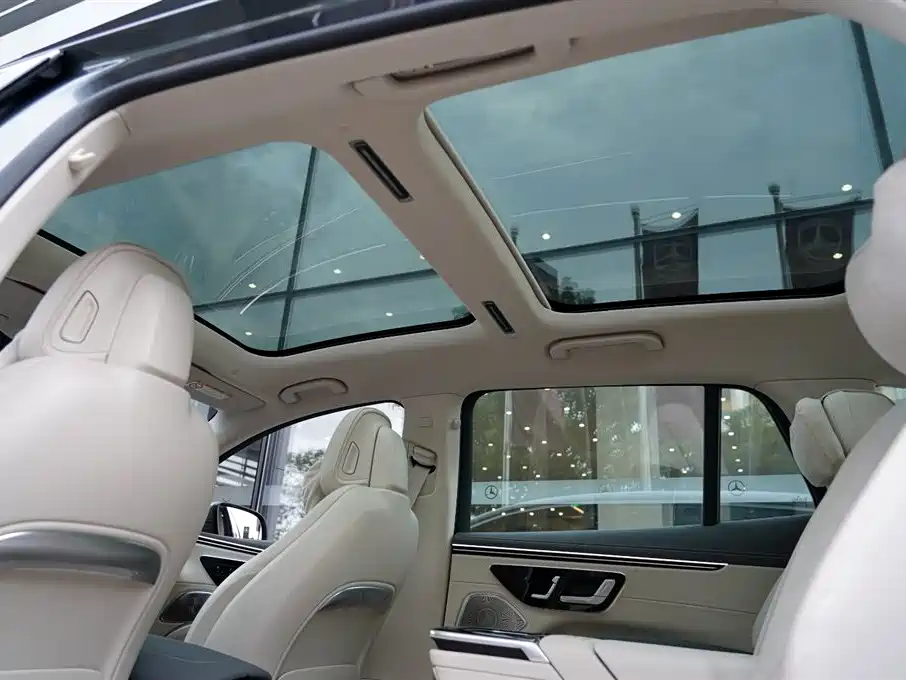 Mercedes-Benz EQS SUV