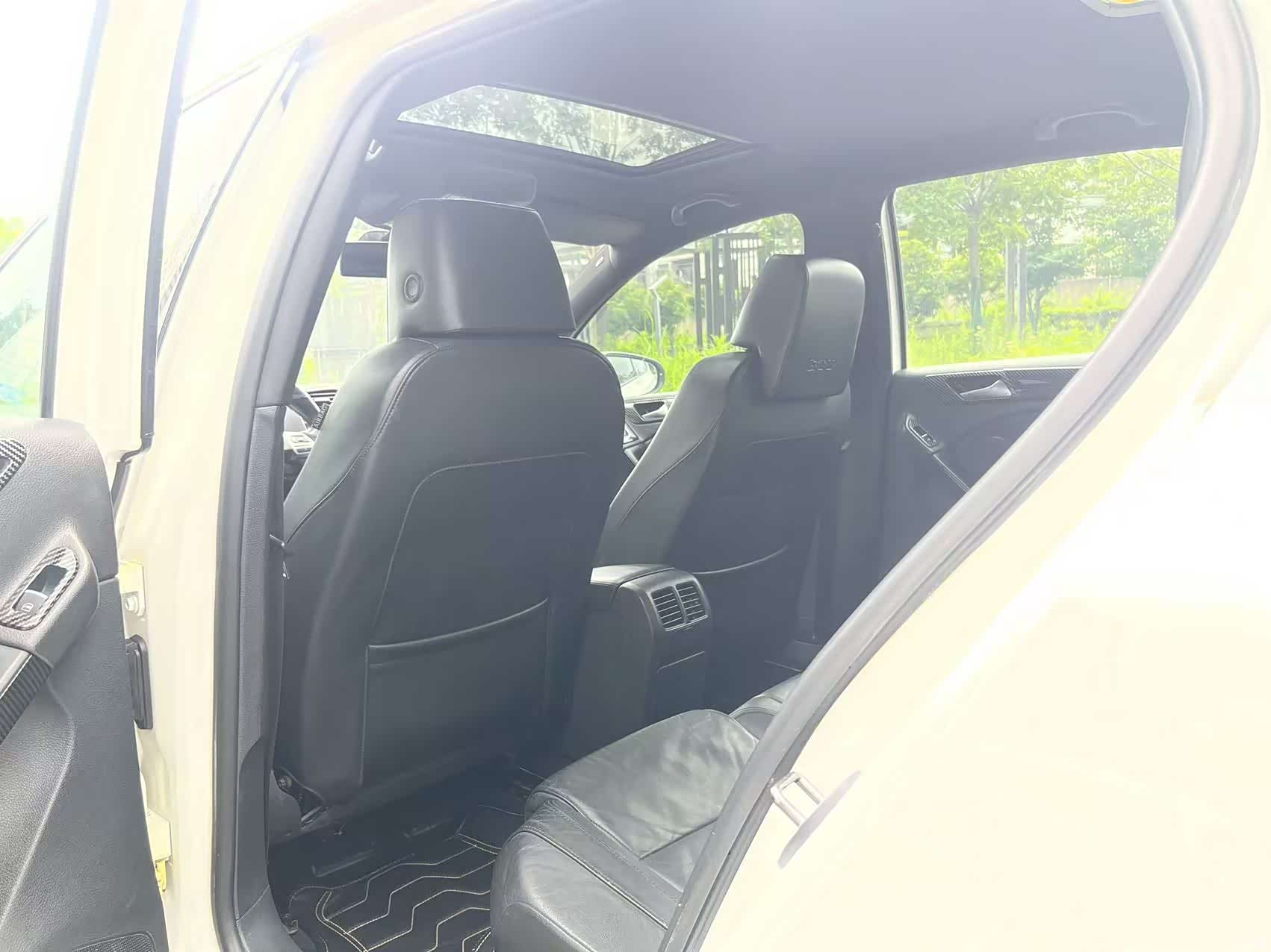 Volkswagen Golf, 2010 14