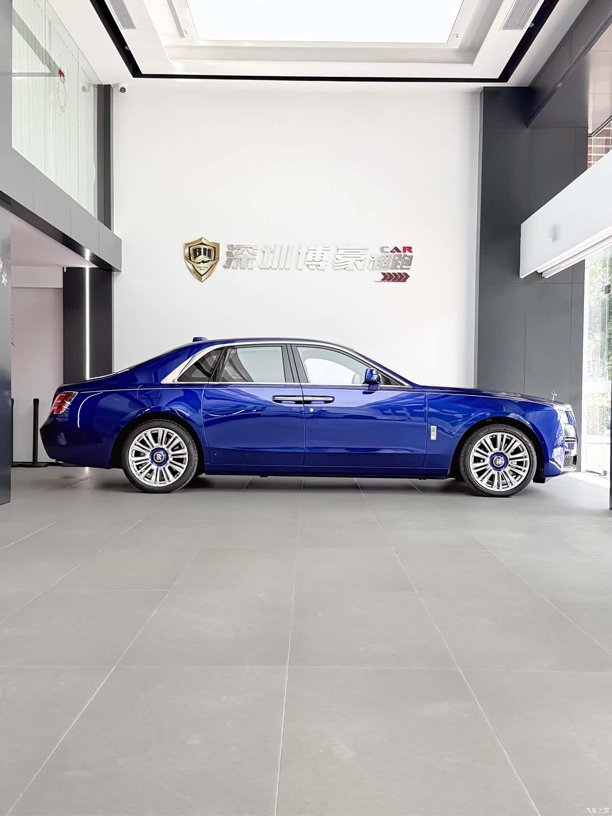 Rolls-Royce Ghost, 2021 10