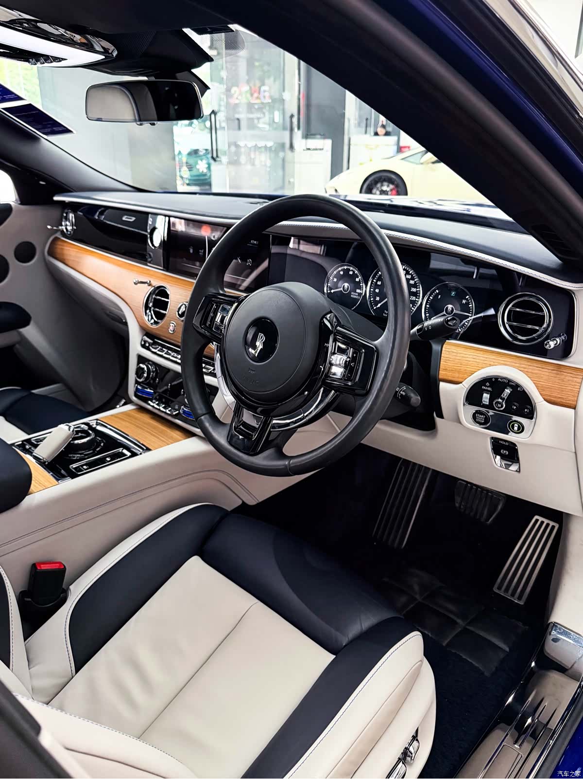 Rolls-Royce Ghost, 2021 16