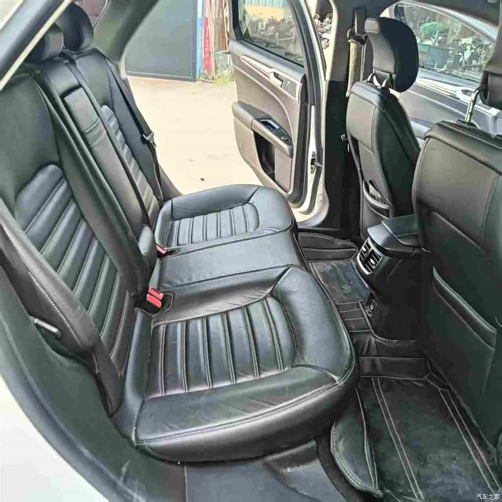 Ford Mondeo, 2015 6