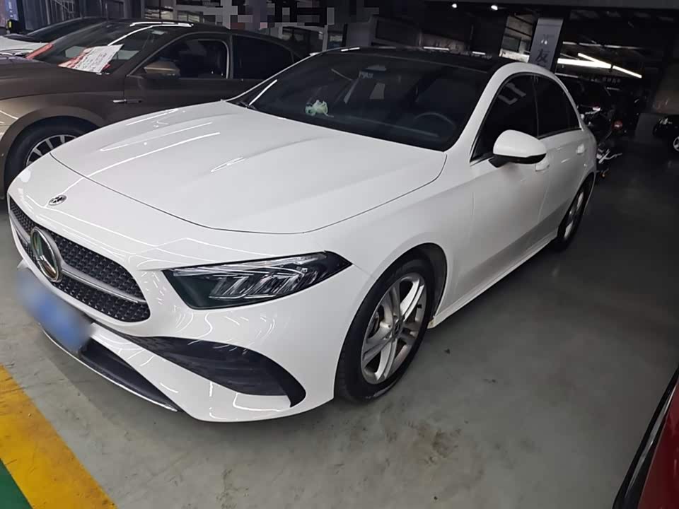 Mercedes-Benz Class A Mercedes-Benz Class A