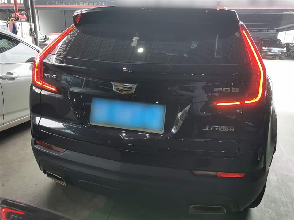 Cadillac XT4