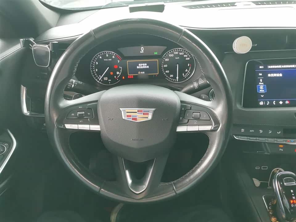 Cadillac XT4