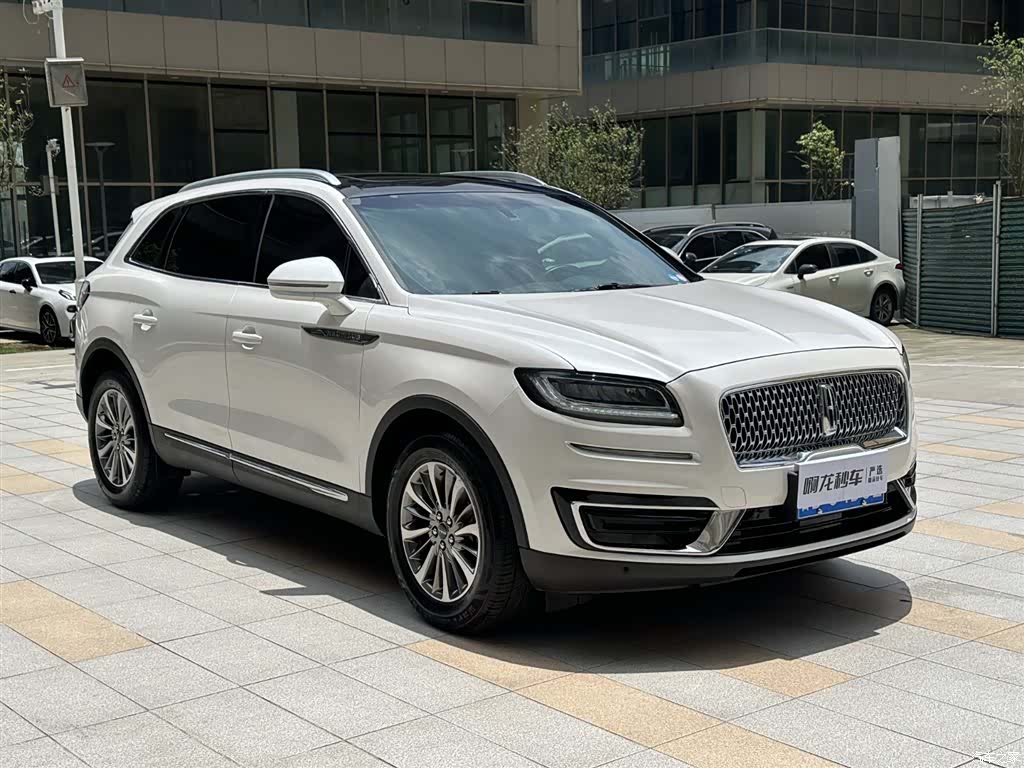 Lincoln Nautilus, 2019 11