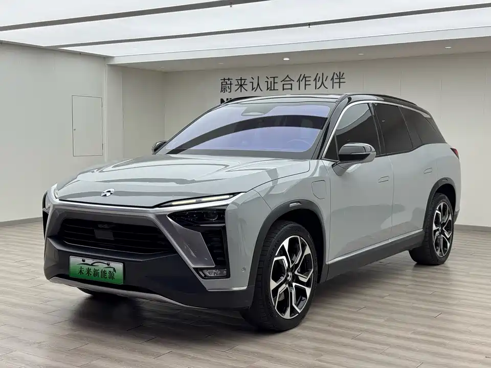 NIO ES8