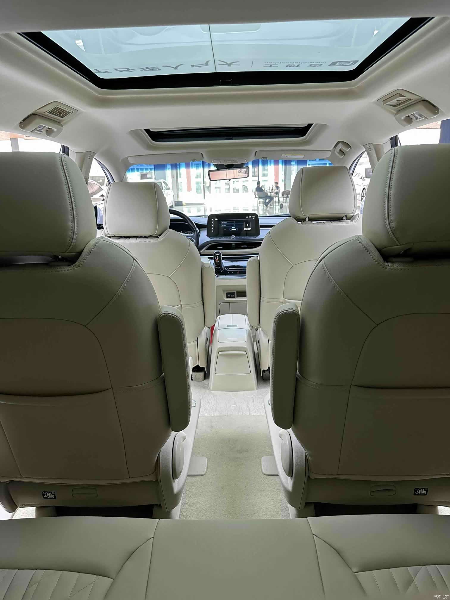 Buick GL8, 2023 12